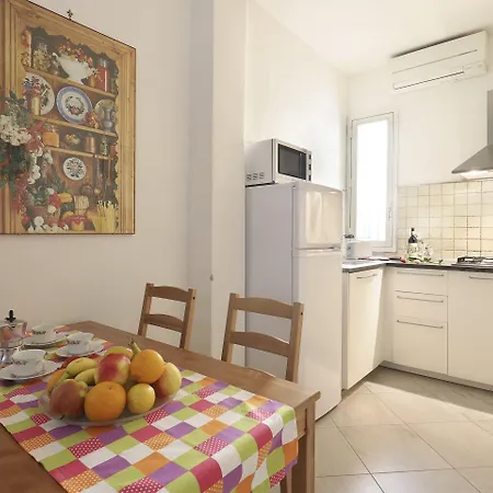 Apartmán At 4 For Florencie