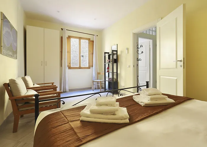 Apartament At 4 For