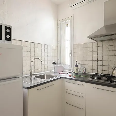 Apartment At 4 For